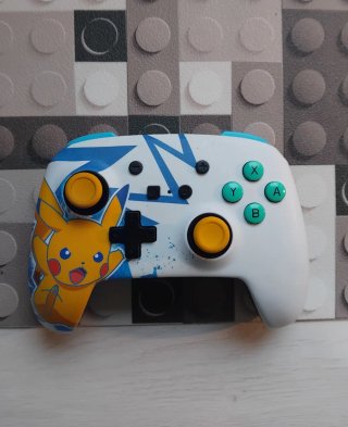 Lote Nintendo Switch + Giochi e Accessori