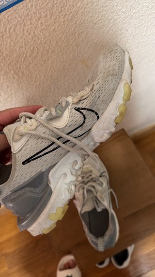 Nike React Zapatillas Gris y Blancas