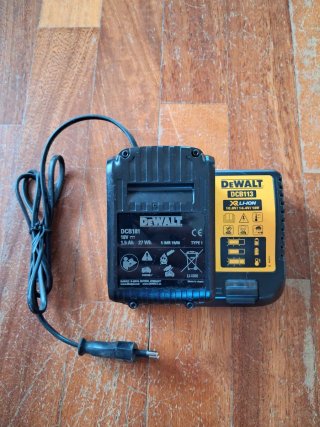 Caricabatterie e Batteria DeWalt 18V 1.5 ah