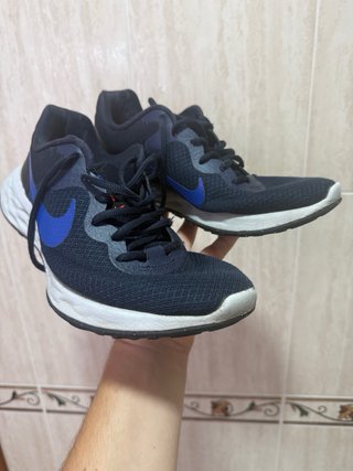 Zapatillas Nike Negras y Azules