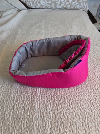 Cunita para muñeca o perro pequeño
