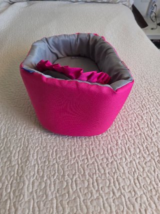 Cunita para muñeca o perro pequeño