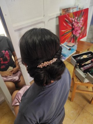 Peluquera & maquilladora a domicilio