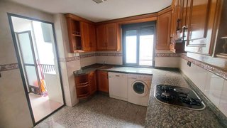 Piso en venta en Avda de Madrid - Pº de la Estación en Jaén