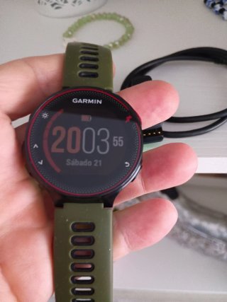 Reloj Garmin Forerunner 235