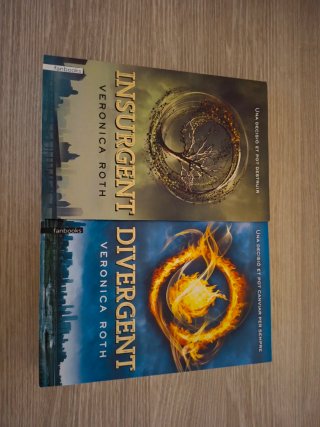 Libros de divergente e insurgente