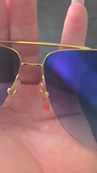 Gafas Cartier Doradas y Negras