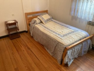 Cama individual de madera