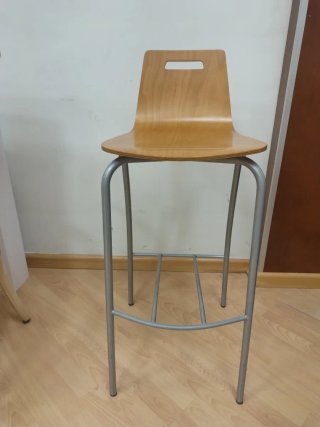 2 Taburetes madera y metal