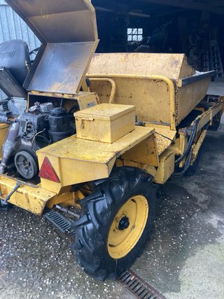 Dumper 4x4 autocargable