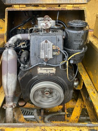 Dumper 4x4 autocargable