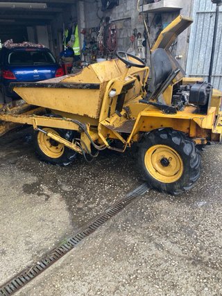 Dumper 4x4 autocargable