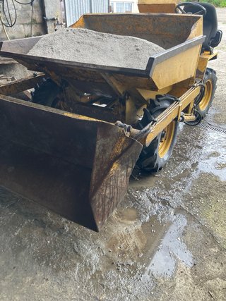 Dumper 4x4 autocargable