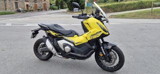 HONDA X-ADV 750