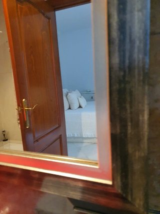 Mueble lavabo con seno espejo y grifo