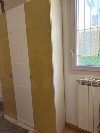 Armadio Dispensa Bianco e Giallo