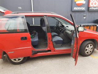 Mitsubishi Space Runner 2000