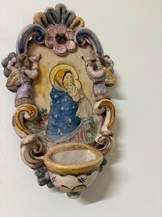 Acquasantiera Madonna con Bambino Ceramica