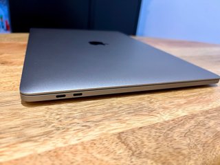 APPLE - MacBook Pro 15” Plata/Gris Espacial