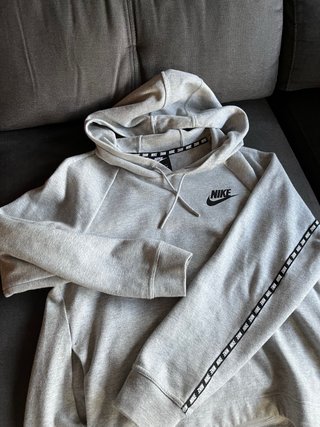 Sudadera Nike Gris con Capucha