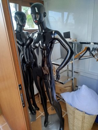 Maniquí Negro Mujer