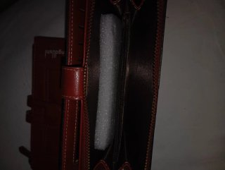 Dos monederos rojos