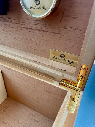 Umidificatore per sigari in legno