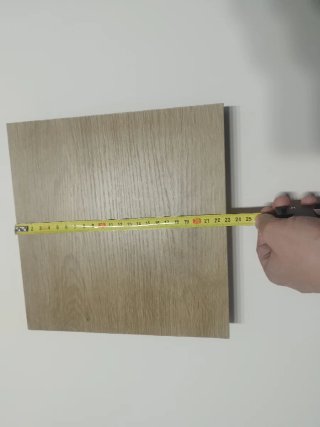 Estante de pared de madera marrón