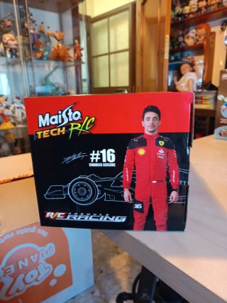 Maisto Ferrari SF-23 RC Racing 1/10