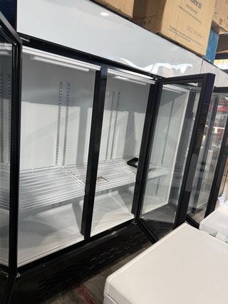 Nevera expositora cristal 3 puertas