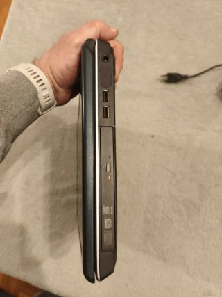 Portátil retro ASUS FL91 Pentium 4
