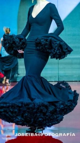 Traje de flamenca clavel