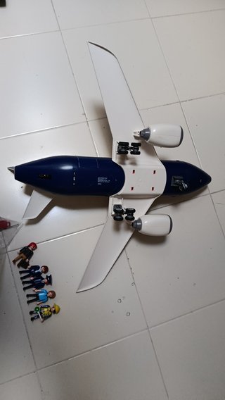 AVION Y TORRE PLAYMOBIL 5261