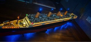 Titanic tipo LEGO con luces LED