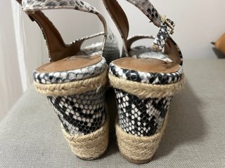 Sandalias cuña Georges Rech Talla 40