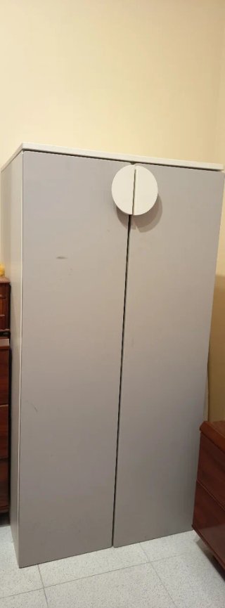 Armario pequeño IKEA   gran capacidad