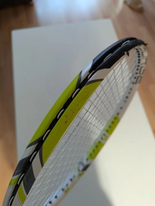 Raqueta de tenis Wilson Surge 100