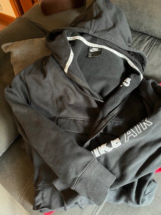 Sudadera Nike Air con cremallera y capucha