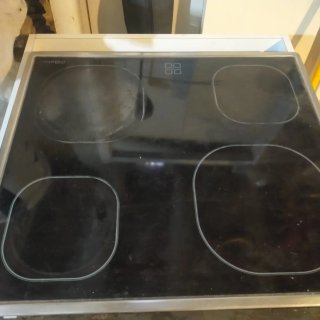 Cocina Vitrocerámica Balay con Horno