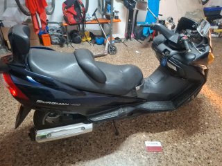 Suzuki Burgman 400 - Maxi Scooter