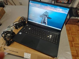 Dynabook Satellite portátil