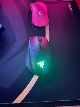 Razer Basilisk Essential RGB + Caja