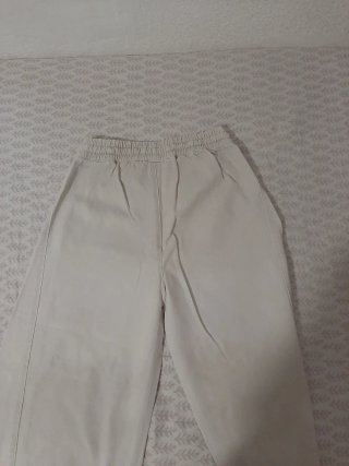 Pantalón ancho Zara beige