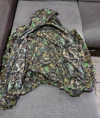 Chaqueta camuflaje hojas fina.