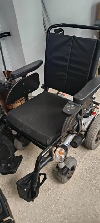 Silla de ruedas automática.