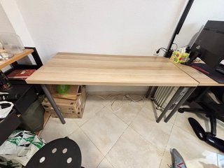 Mesa de escritorio madera y metal