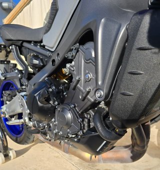 Yamaha MT-09 SP Negra/Gris/Azul/Dorado