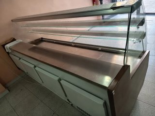 Vitrina expositora pastelería