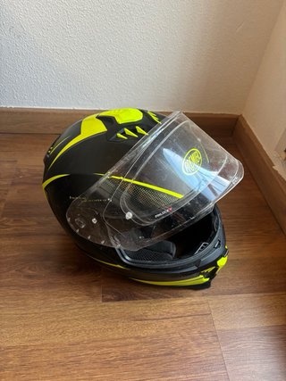 Casco Moto Negro y Amarillo