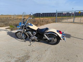 Honda Shadow 750 Deluxe